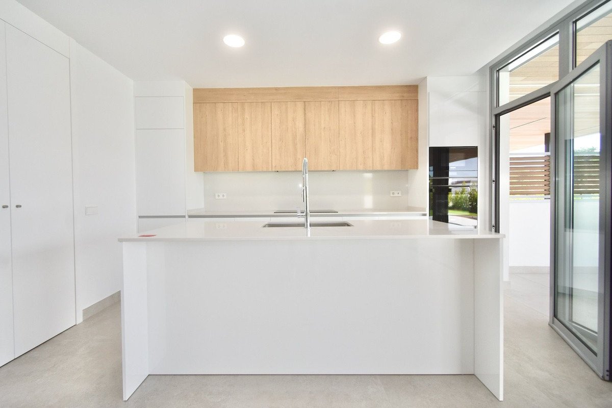 3 Bed Ground Floor Apartment in Santa Clara