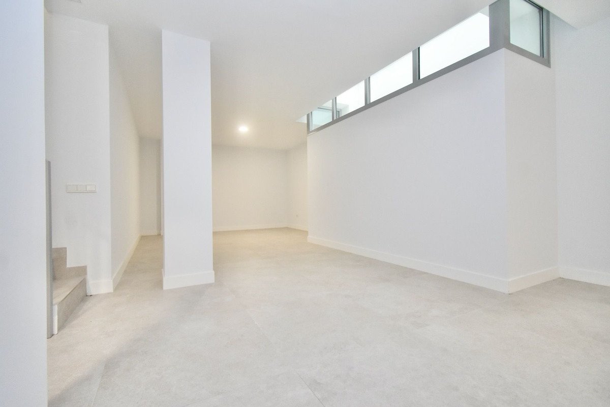 3 Bed Ground Floor Apartment in Santa Clara