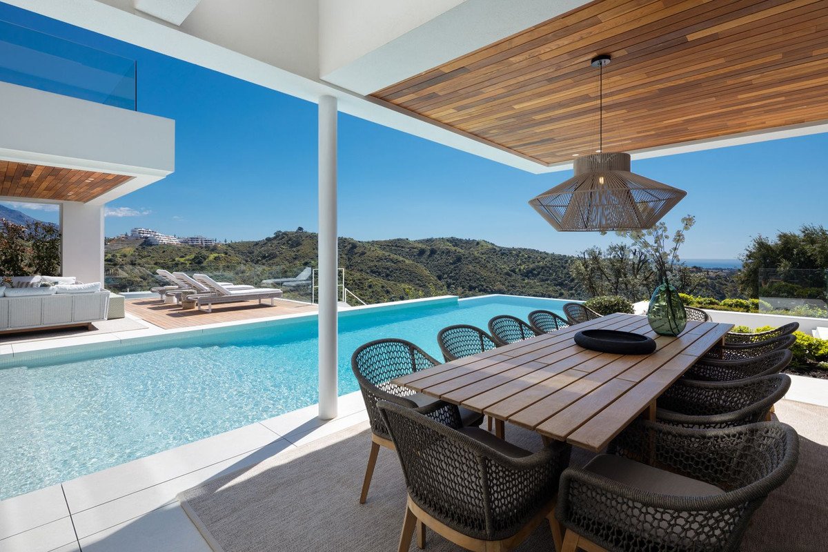 6 Bed Detached Villa in La Quinta