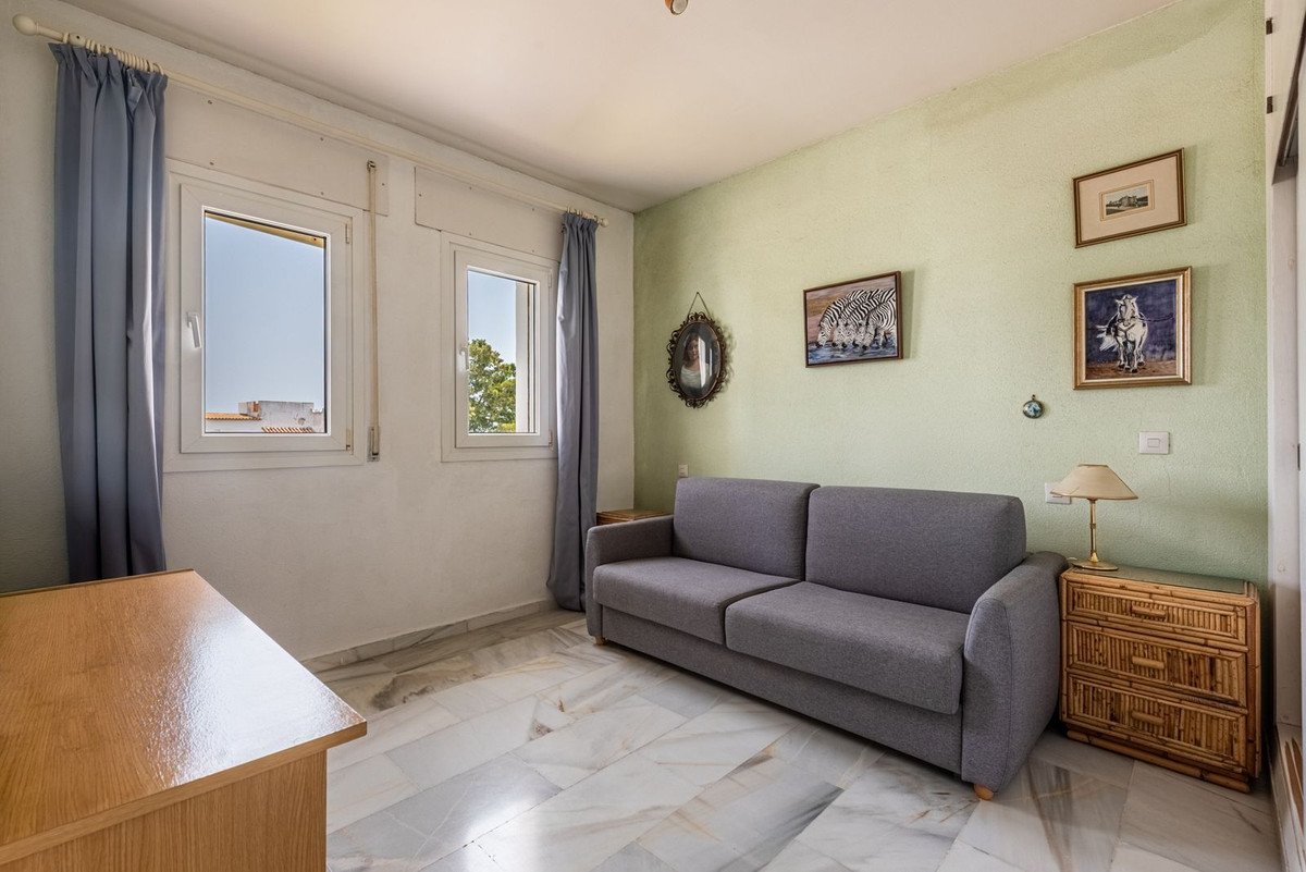 1 Bed Top Floor Apartment in Manilva
