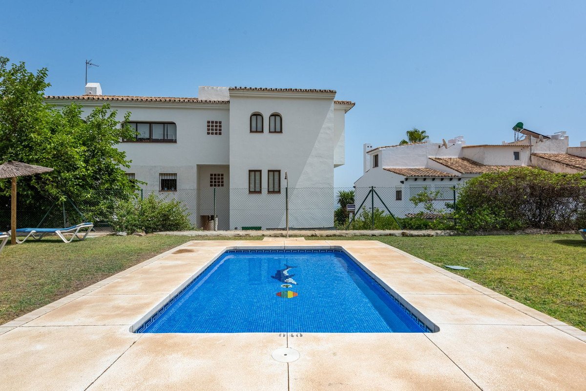 1 Bed Top Floor Apartment in Manilva