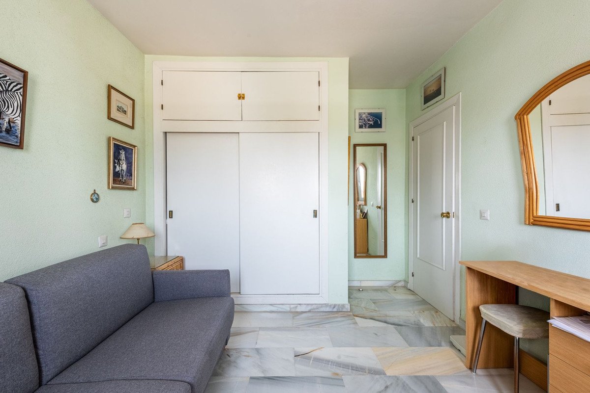 1 Bed Top Floor Apartment in Manilva