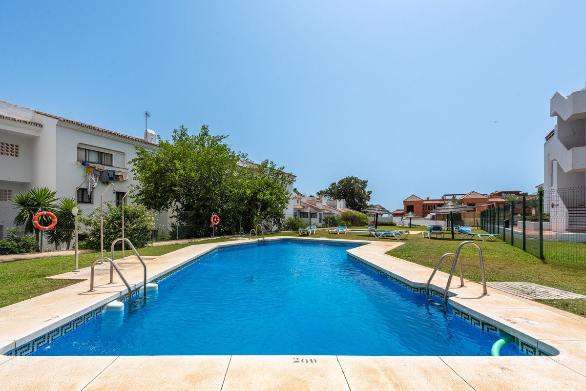 1 Bed Top Floor Apartment in Manilva