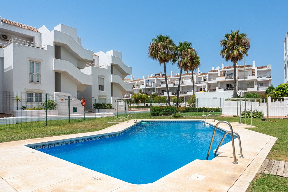 1 Bed Top Floor Apartment in Manilva