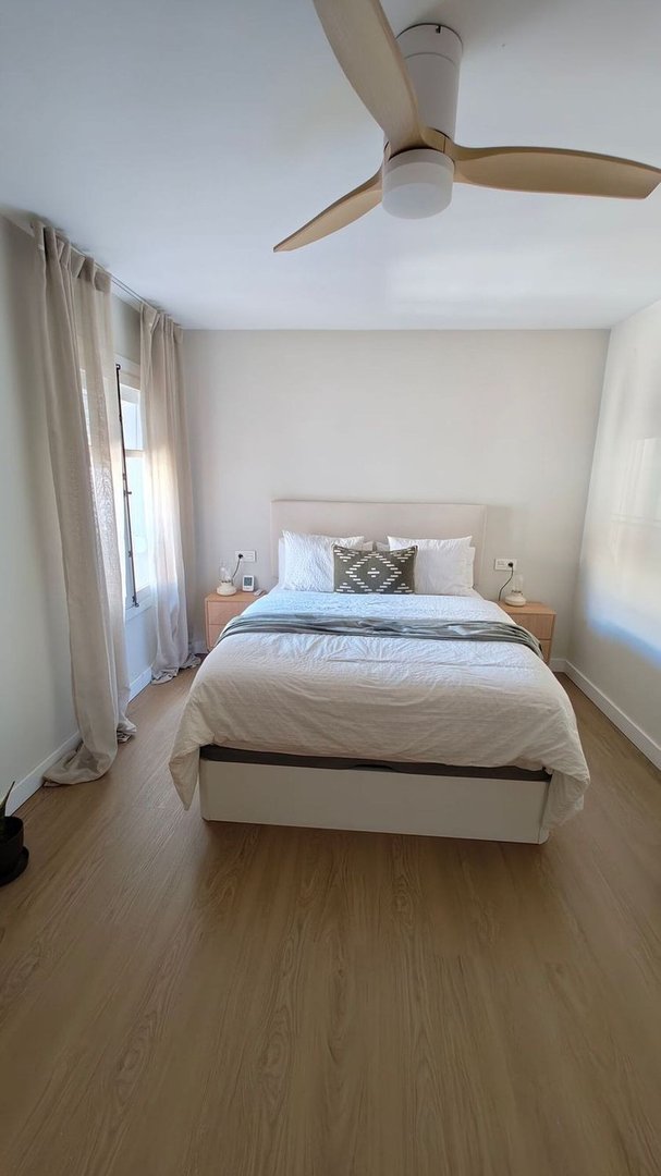 2 Bed Middle Floor Apartment in San Luis de Sabinillas