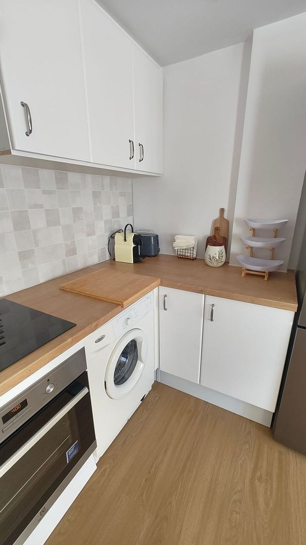2 Bed Middle Floor Apartment in San Luis de Sabinillas