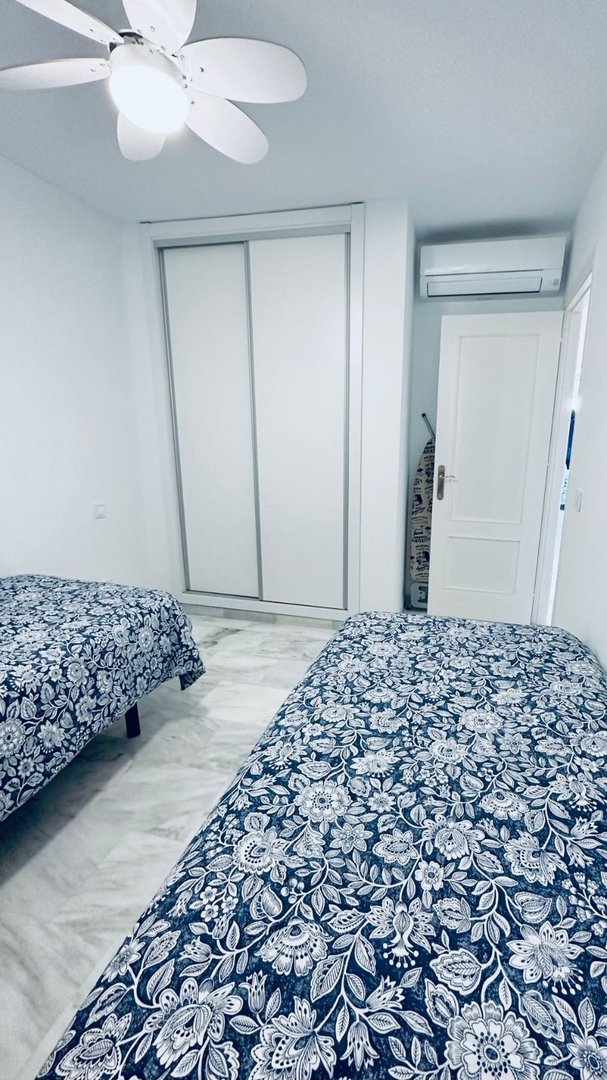 2 Bed Top Floor Apartment in Los Pacos