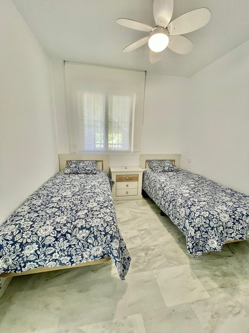 2 Bed Top Floor Apartment in Los Pacos