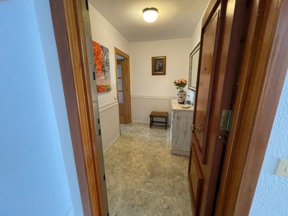 4 Bed Middle Floor Apartment in San Pedro de Alcántara