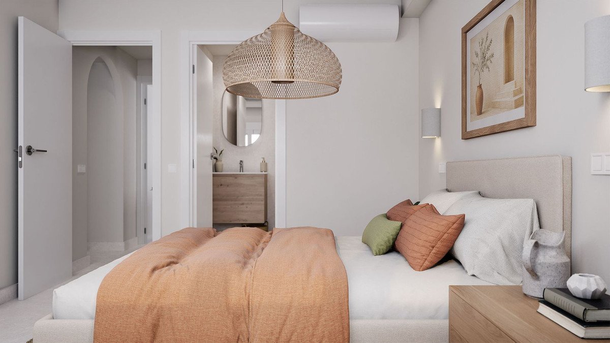 3 Bed Middle Floor Apartment in Fuengirola