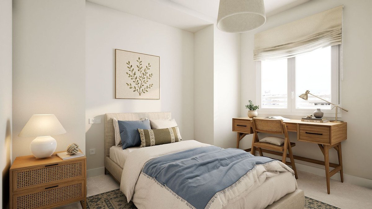 3 Bed Middle Floor Apartment in Fuengirola