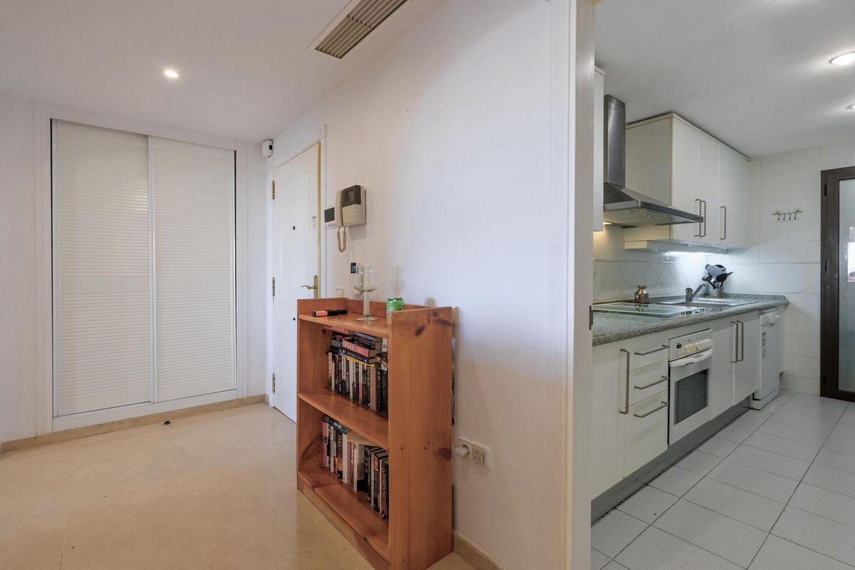 3 Bed Ground Floor Apartment in Benahavís
