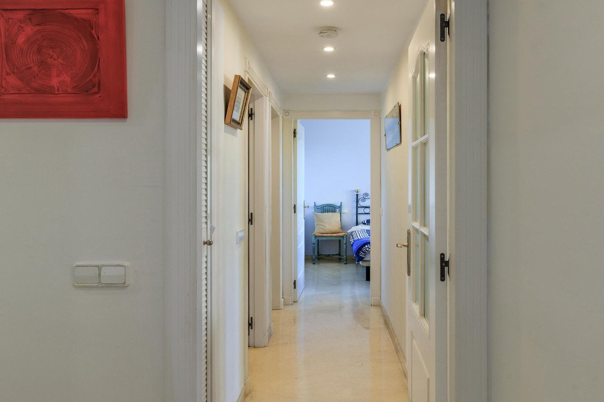 3 Bed Ground Floor Apartment in Benahavís