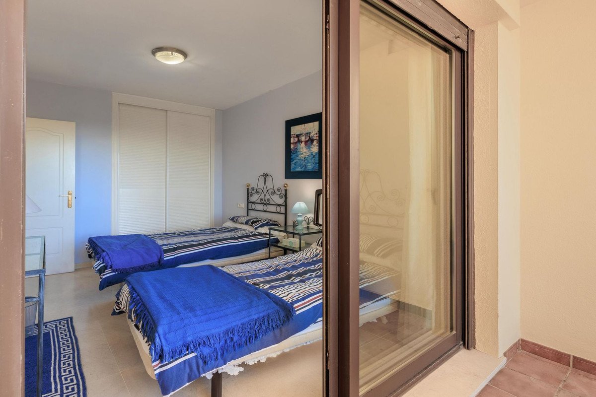 3 Bed Ground Floor Apartment in Benahavís