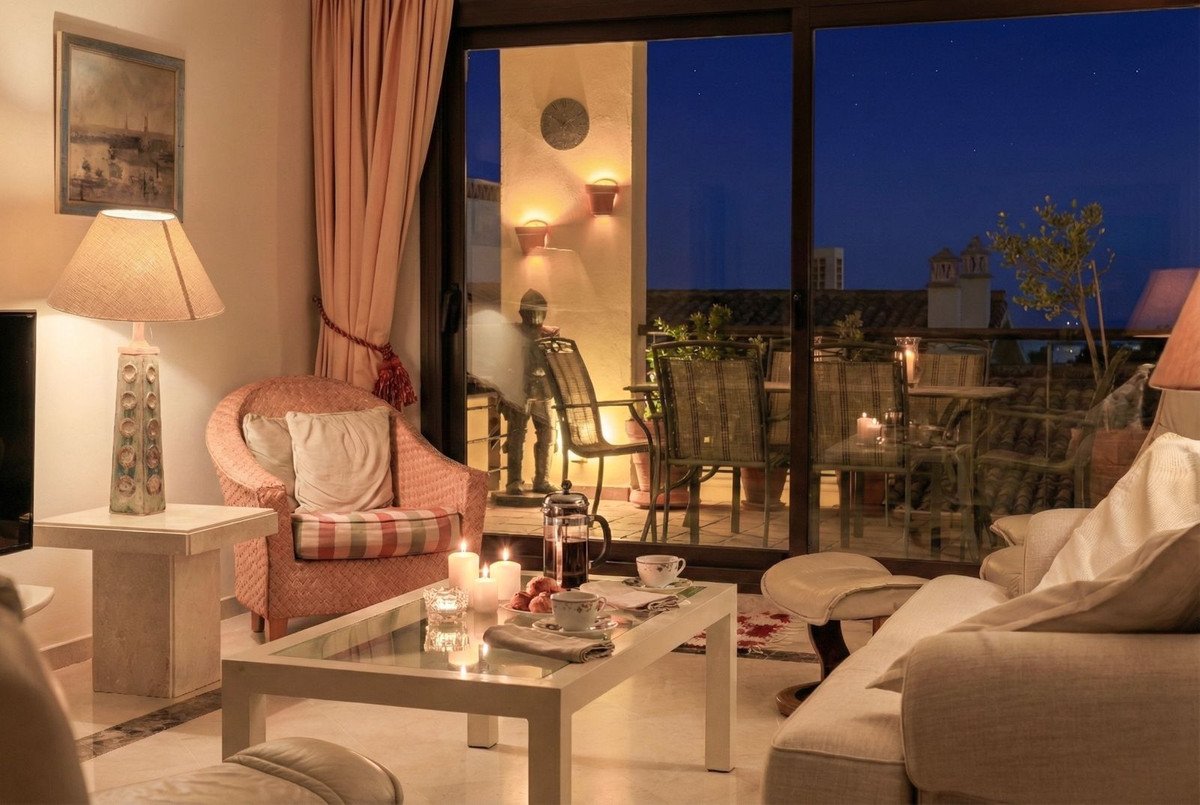 3 Bed Ground Floor Apartment in Benahavís