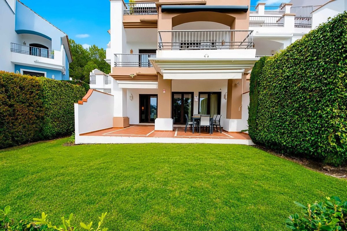 2 Bed Ground Floor Apartment in Los Arqueros