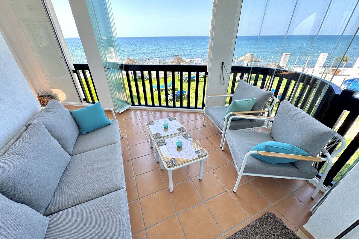 2 Bed Ground Floor Apartment in Calahonda