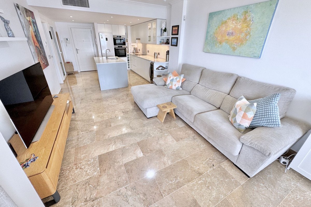 2 Bed Ground Floor Apartment in Calahonda