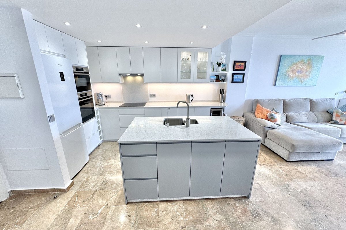2 Bed Ground Floor Apartment in Calahonda
