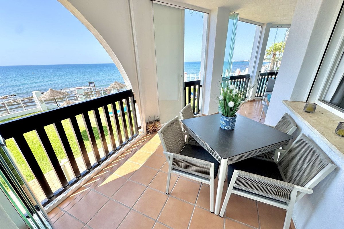 2 Bed Ground Floor Apartment in Calahonda