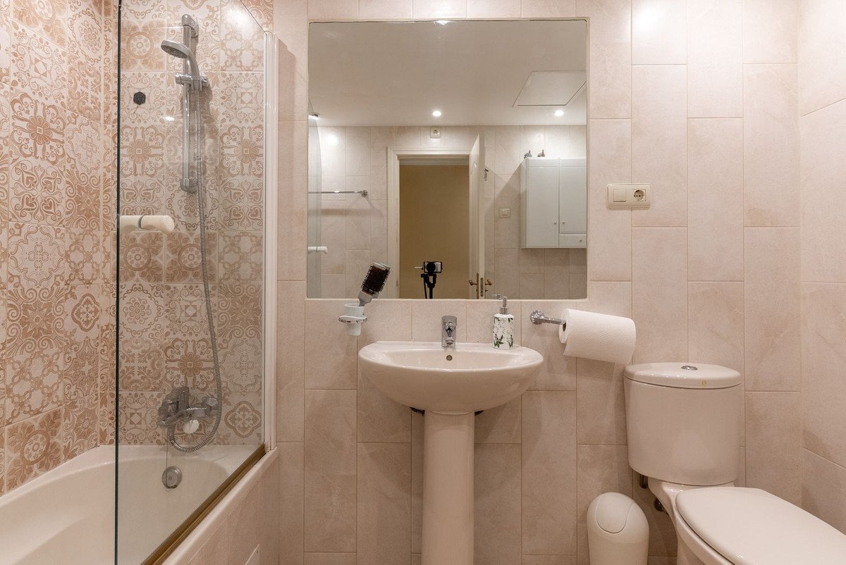 2 Bed Ground Floor Apartment in Marbella