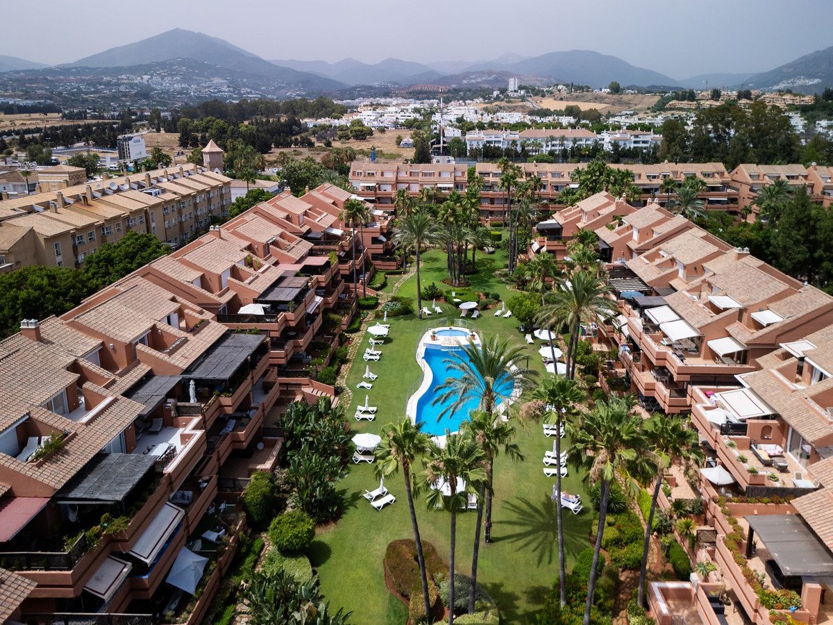 2 Bed Ground Floor Apartment in Marbella