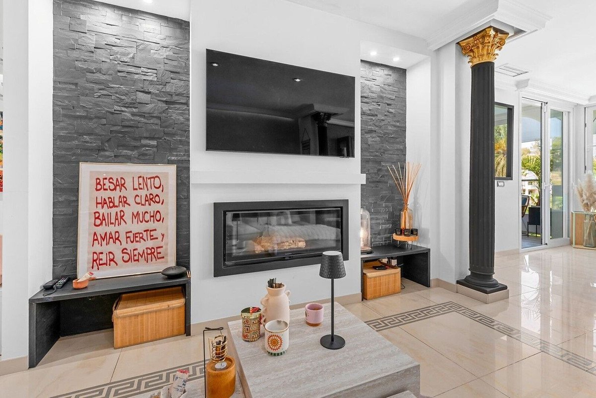 3 Bed Penthouse in La Quinta