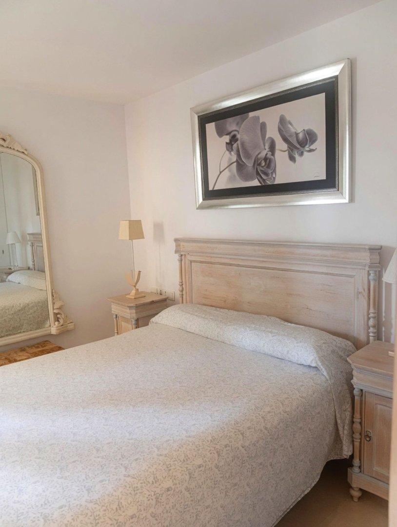 2 Bed Middle Floor Apartment in Marbella