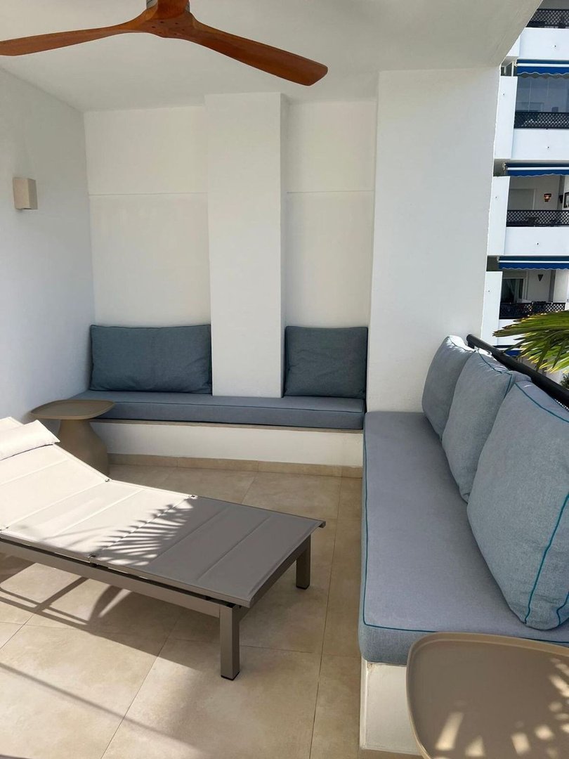 2 Bed Middle Floor Apartment in Puerto Banús