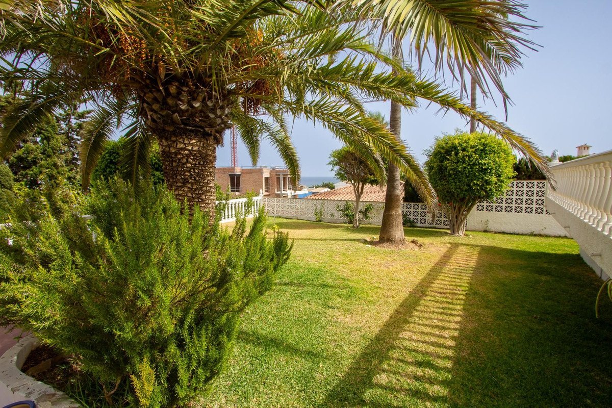 5 Bed Bungalow in Mijas Costa