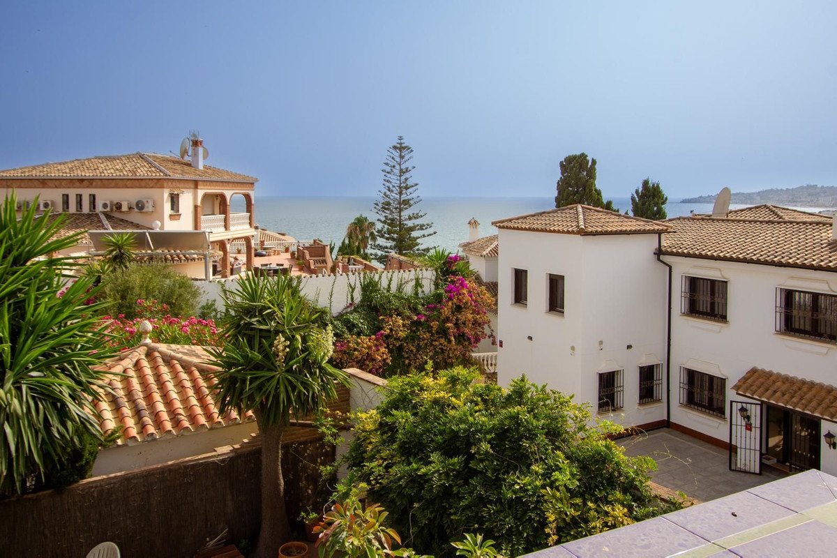 5 Bed Bungalow in Mijas Costa