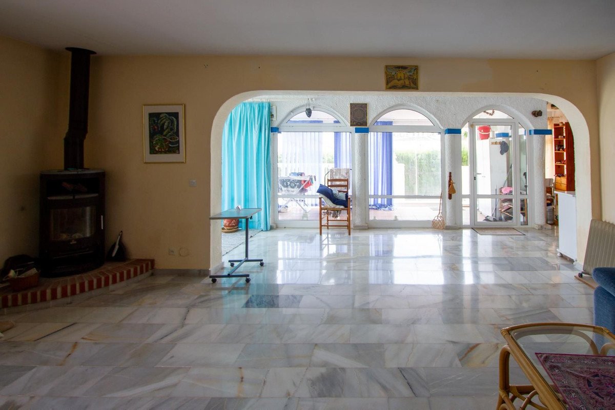 5 Bed Bungalow in Mijas Costa