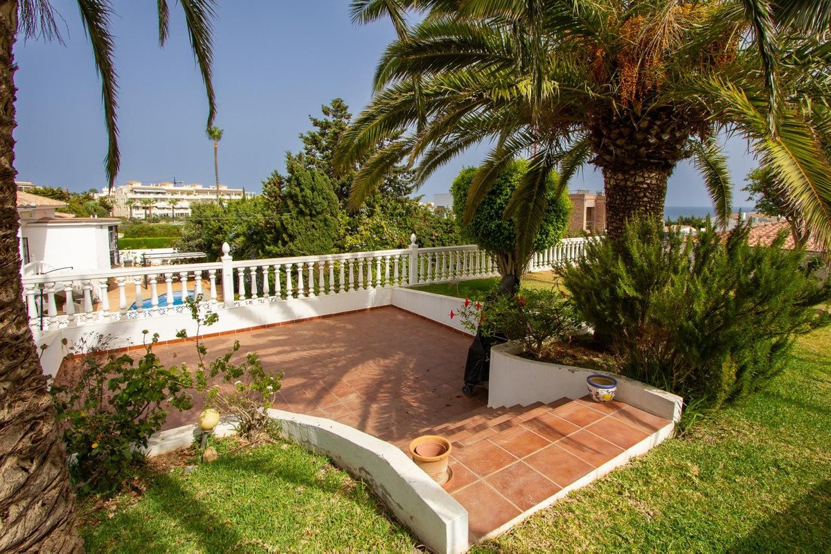 5 Bed Bungalow in Mijas Costa
