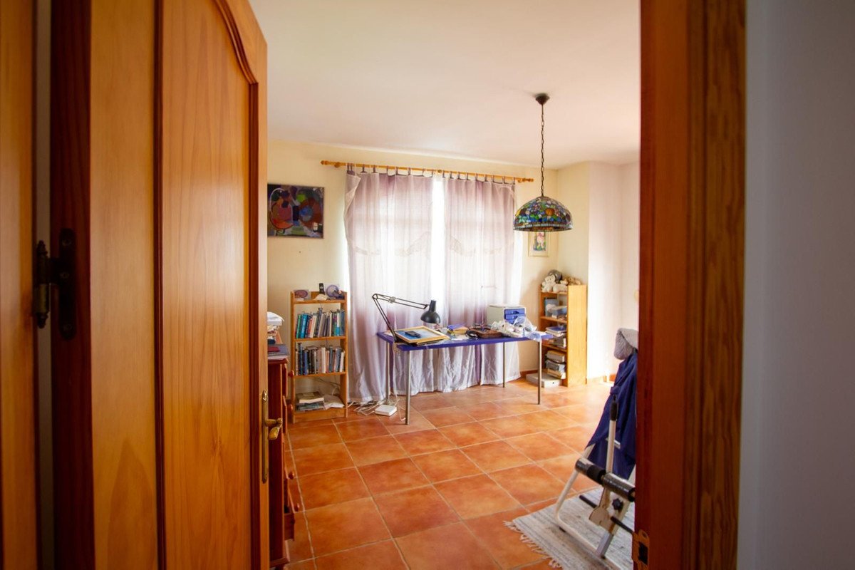 5 Bed Bungalow in Mijas Costa