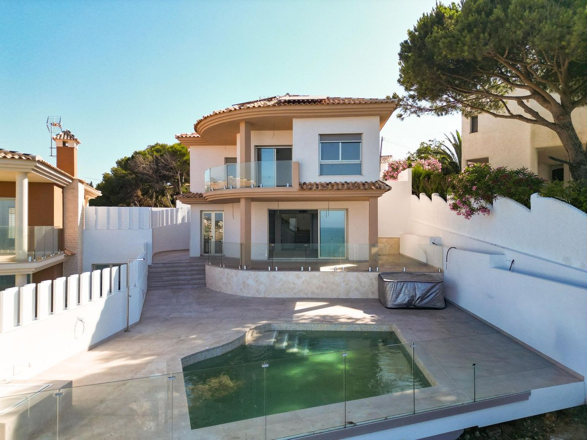3 Bed Detached Villa in La Cala
