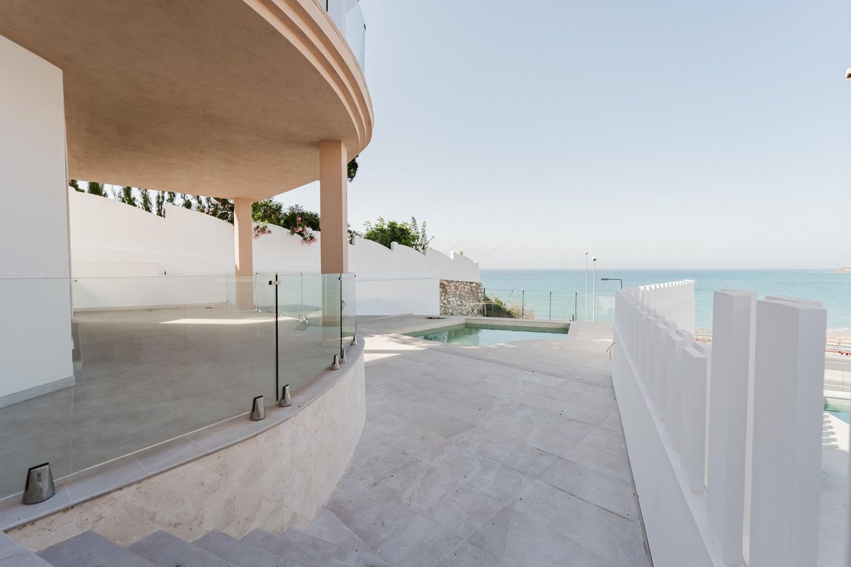 3 Bed Detached Villa in La Cala