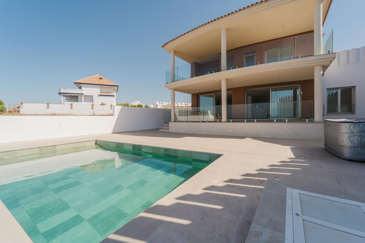 4 Bed Detached Villa in La Cala