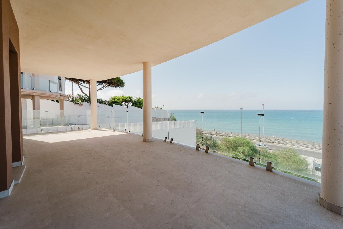 4 Bed Detached Villa in La Cala