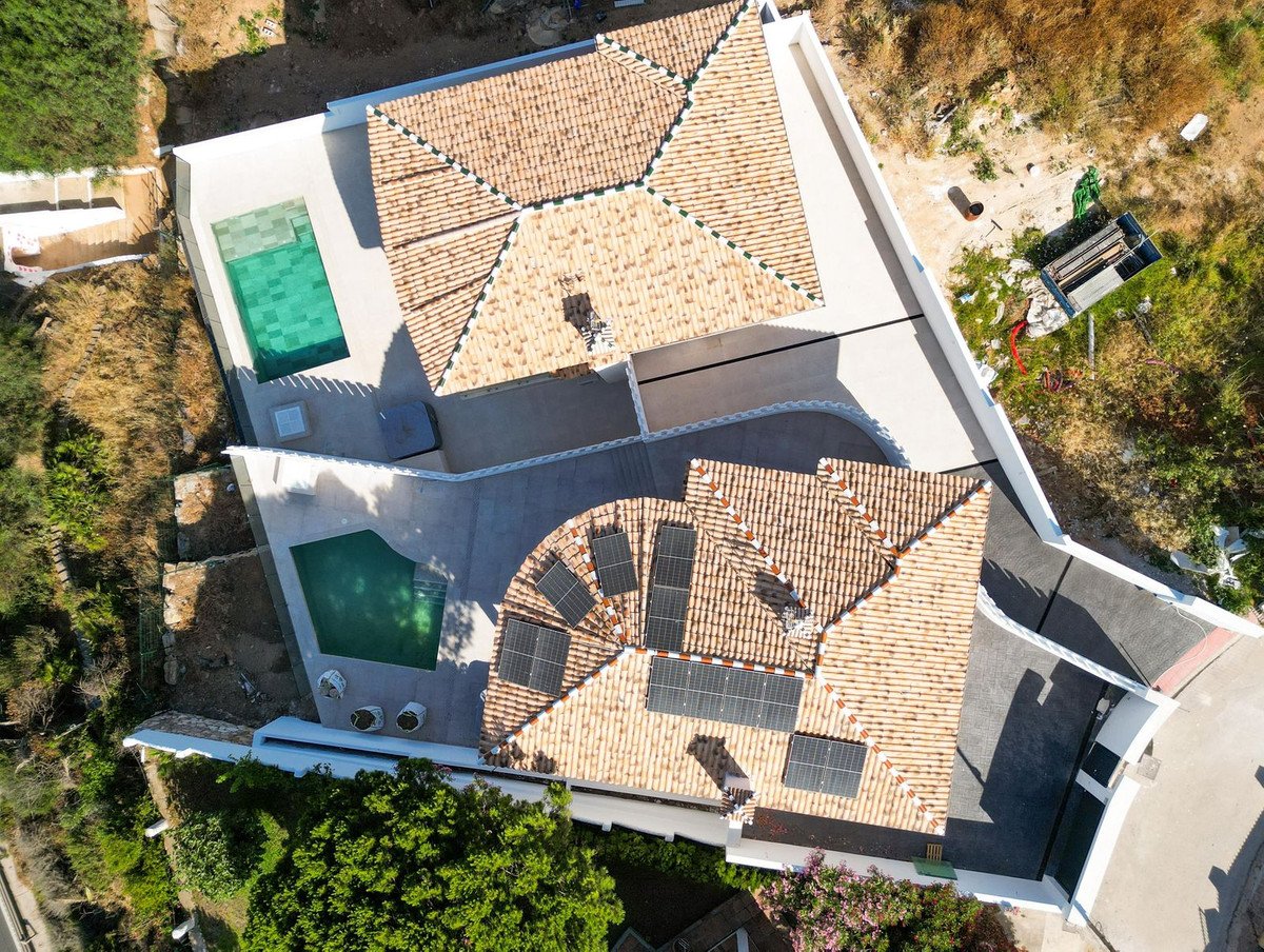 4 Bed Detached Villa in La Cala