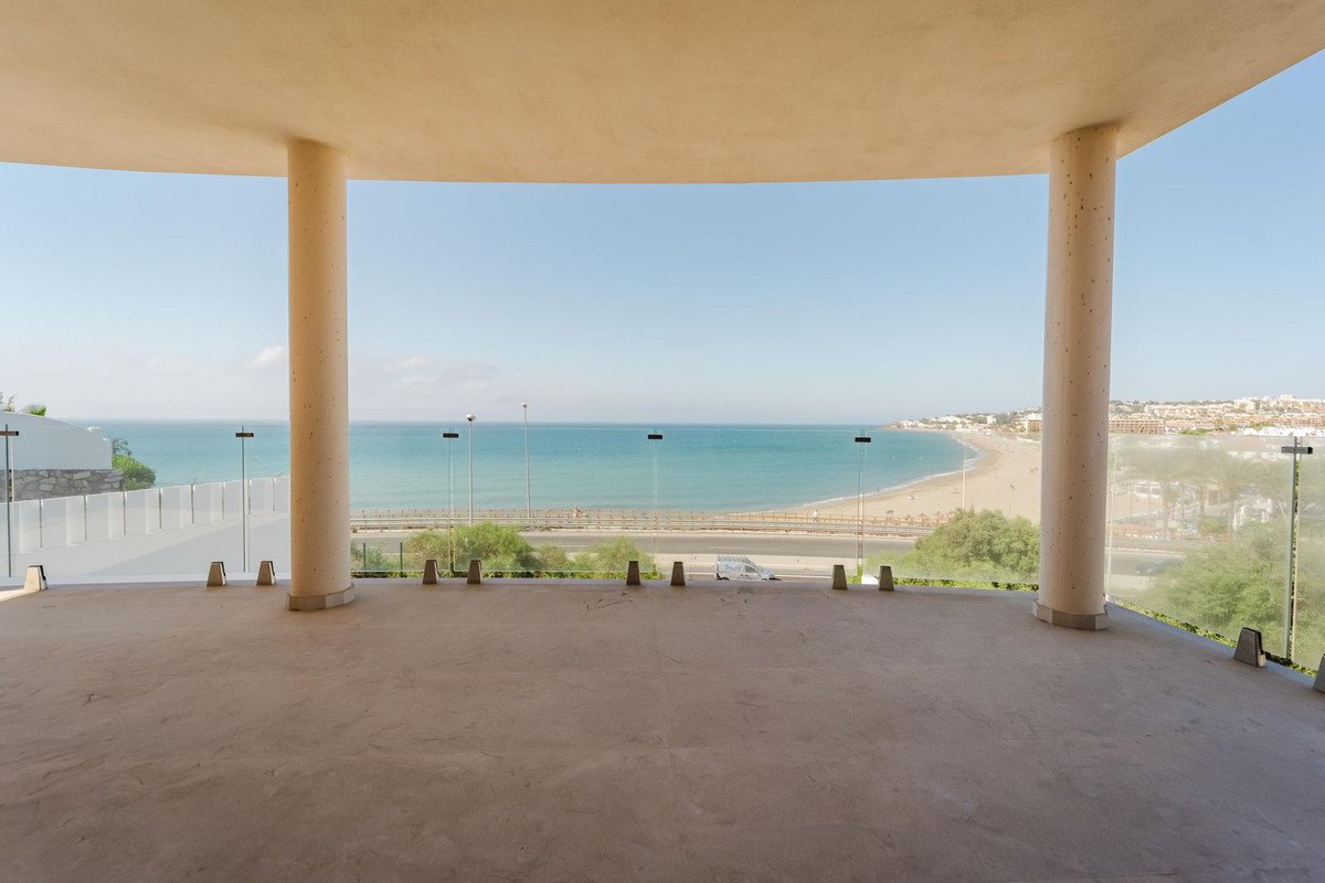 4 Bed Detached Villa in La Cala