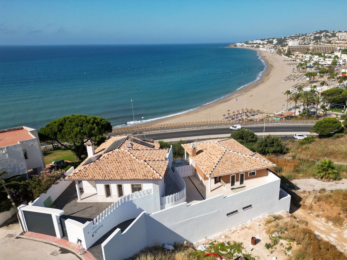 4 Bed Detached Villa in La Cala