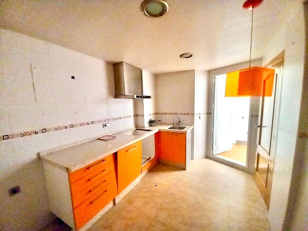 3 Bed Middle Floor Apartment in Almoradi