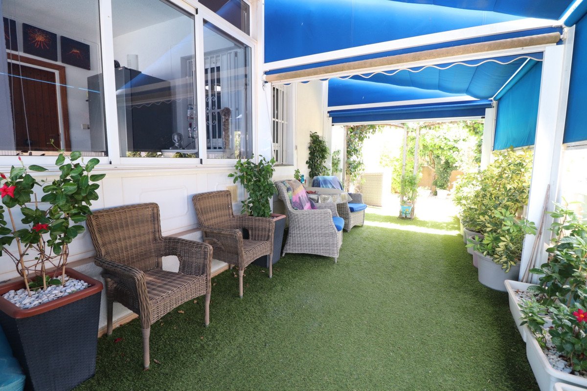 4 Bed Detached Villa in Algorfa