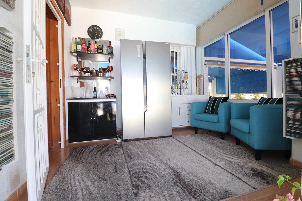 4 Bed Detached Villa in Algorfa