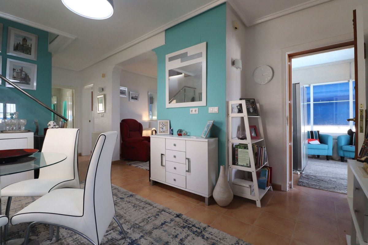 4 Bed Detached Villa in Algorfa