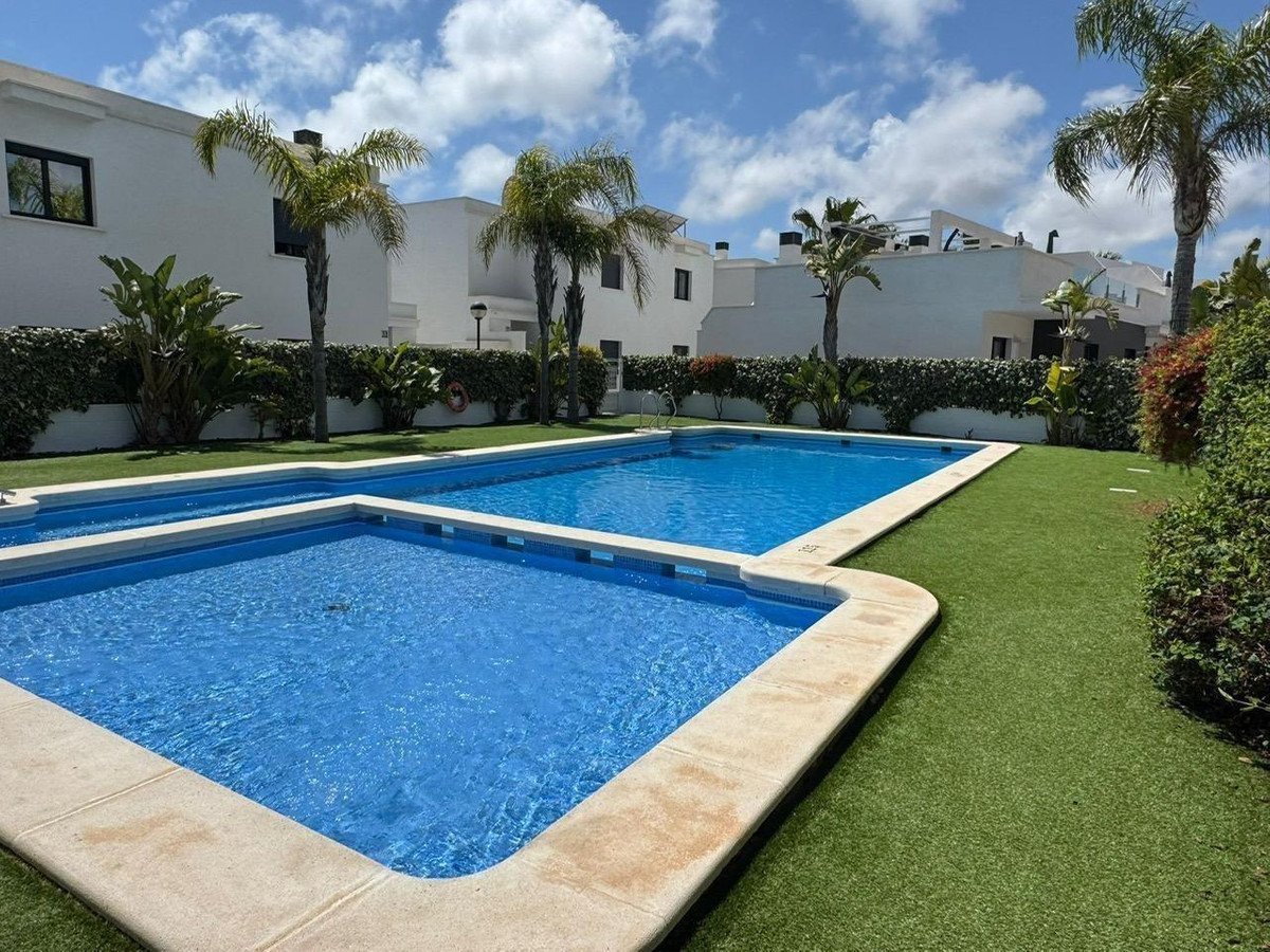 3 Bed Duplex in Lomas de Cabo Roig
