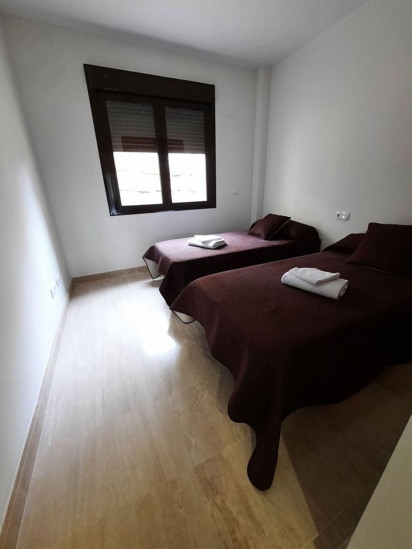 2 Bed Middle Floor Apartment in Estepona