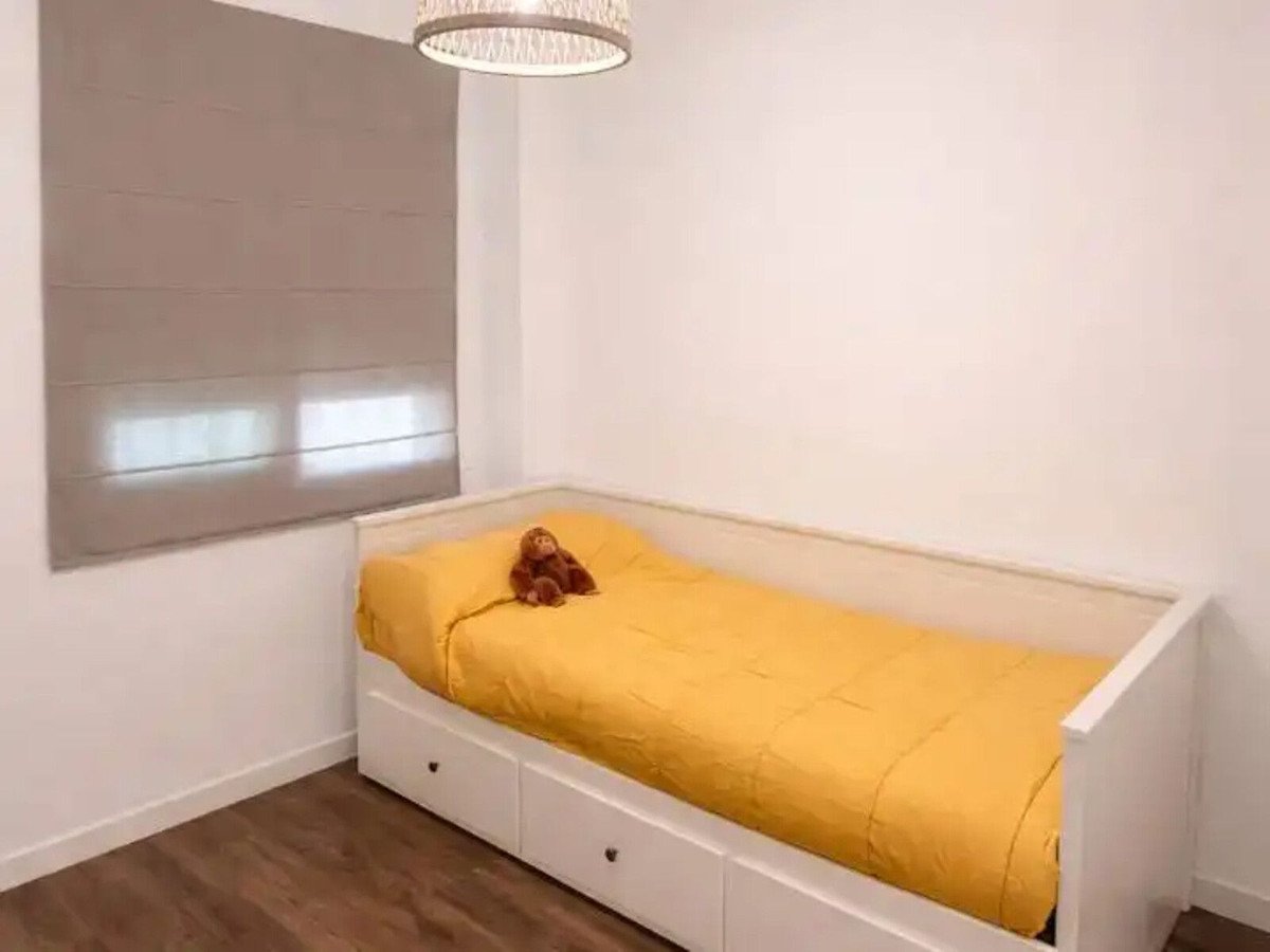 2 Bed Middle Floor Apartment in Estepona