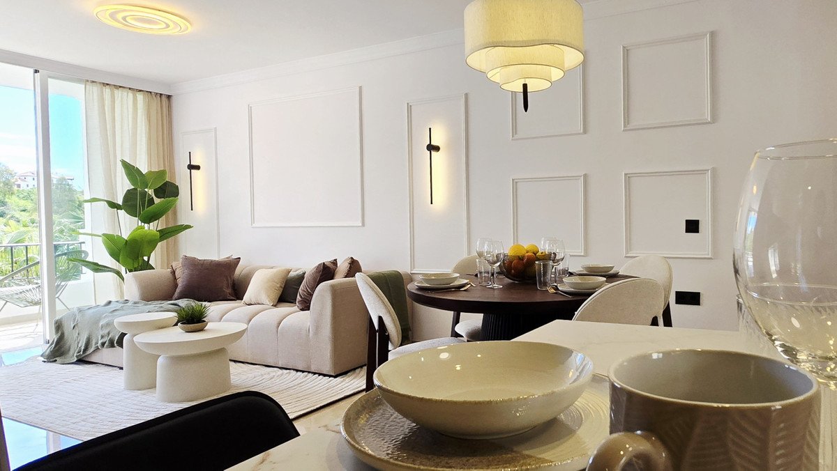 3 Bed Middle Floor Apartment in La Quinta