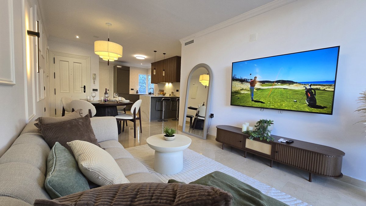 3 Bed Middle Floor Apartment in La Quinta